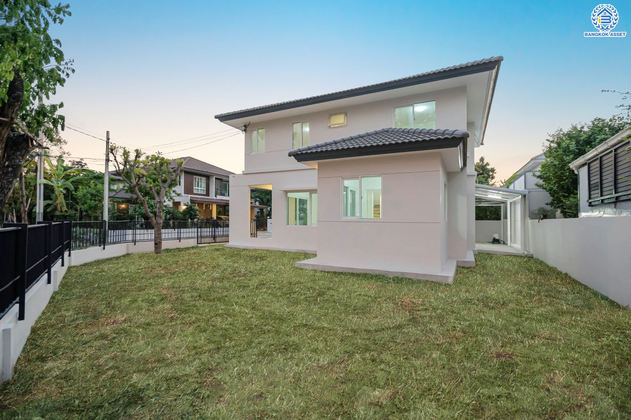 บ้านเดี่ยวมือสองนนทบุรี โครงการ ชัยพฤกษ์ ปิ่นเกล้า-กาญจนาฯ ถนนเมน วิวสวย หลังมุม จากแบรนด์คุณภาพ LH เนื้อที่ 75.8 ตร.ว. ฟังก์ชัน 3 ห้องนอน 3 ห้องน้ำ 1 ห้องอเนกประสงค์ จอดรถได้ 2 คัน บนทำเลศักยภาพ ใกล้เซ็นทรัลเวสต์เกต ทางด่วน "กาญจนาภิเษก" รถไฟฟ้าสายสีม่วง "สถานีตลาดบางใหญ่"